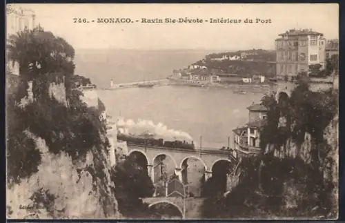 AK Monaco, Ravin Ste-Dévote, Intérieur du Port