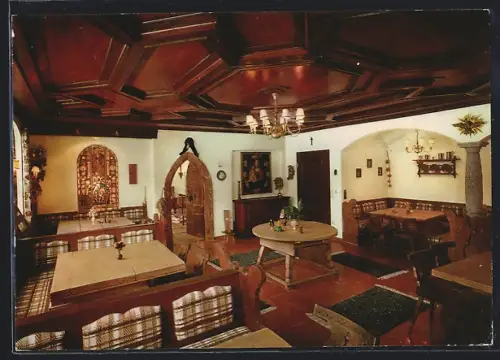 AK Berchtesgaden-Schönau, Stoll`s Hotel Alpina, Gastraum mit Holzbalkendecke und Sitzgruppen