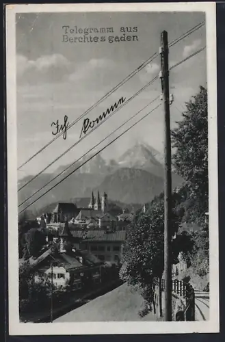 AK Berchtesgaden, Stadtansicht mit Kirche und Watzmann