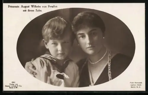 AK Prinz August Wilhelm von Preussen mit seiner Mutter