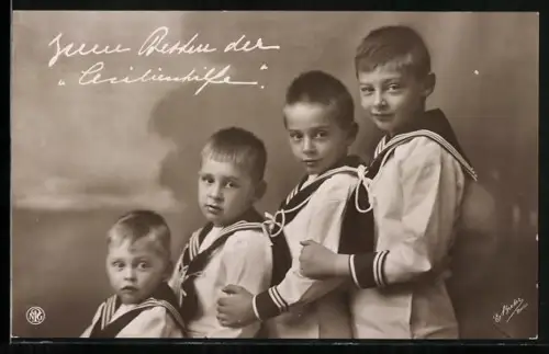 AK Söhne des Kronprinzen Wilhelm von Preussen in Matrosenanzügen