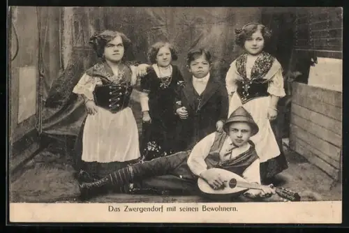 AK das Zwergendorf mit seinen Bewohnern
