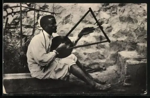 AK Afrikaner mit Musikinstrument, Abissino suonatore di chitarra