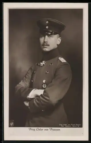 AK Prinz Oskar von Preussen in Uniform mit Mütze