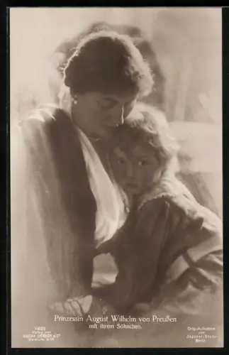 AK Prinz August Wilhelm von Preussen mit ihrem Sohn