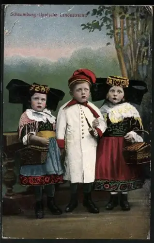 AK Drei Kinder in Schaumburg-Lippischer Landestracht