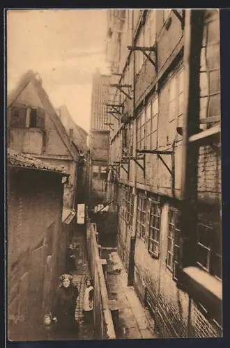 AK Alt-Hamburg, Hof im Breitengang