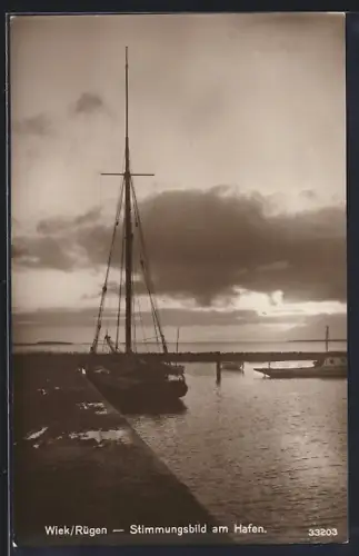 AK Wiek /Rügen, Stimmungsbild am Hafen