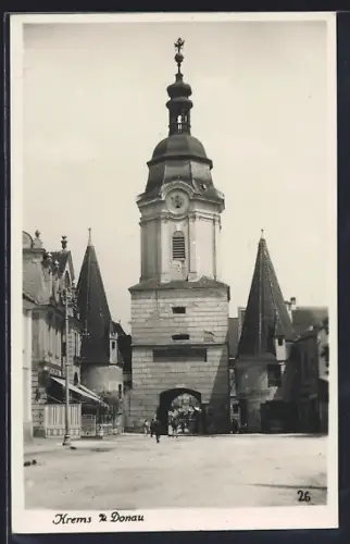 AK Krems a. d. Donau, Strassenpartie mit Steinertor