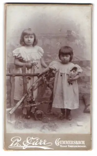 Fotografie Ph. Fürr, Gummersbach, Kinder mit Puppe