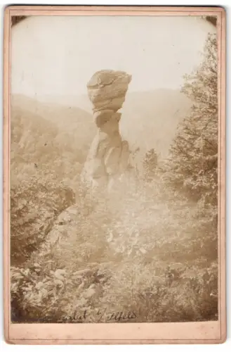 Fotografie unbekannter Fotograf, Ansicht Ilfeld, Blick auf den Gänselschnabel Fels