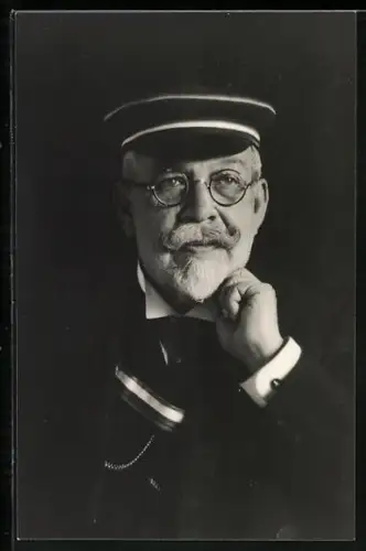 Foto-AK Alter Burschenschaftler mit Mütze, Portrait