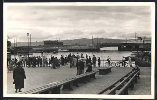 AK Torshavn /Faröer, Mole mit Dampfschiff