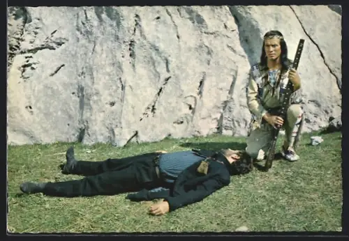 AK Schauspieler Pierre Brice und Schauspieler Mila Baloh in Unter Geiern, Auch Weller kann seinem Schicksal...