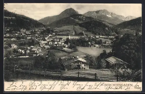 AK Berchtesgaden, Gesamtansicht mit Kirche und Alpenpanorama