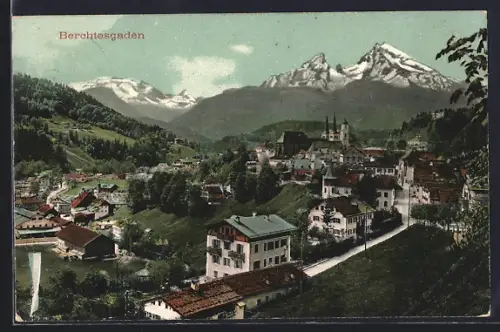 AK Berchtesgaden, Ortsansicht mit Kirche und Watzmann