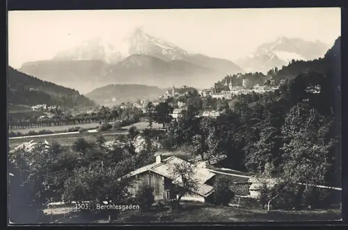 AK Berchtesgaden, Ortsansicht mit Alpenpanorama