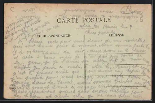 AK Aix-les-Bains, Rue du Casino animée avec passants et calèche