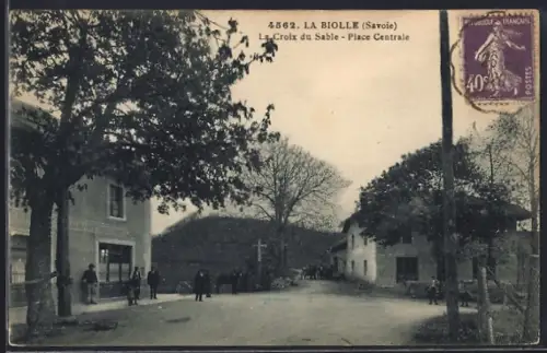 AK La Biolle /Savoie, La Croix du Sable, Place Centrale