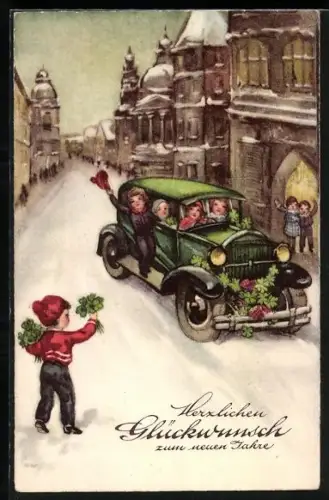 AK Kindergruppe im Glücksklee-Auto auf einer schneebedeckten Strasse, Neujahrsgruss