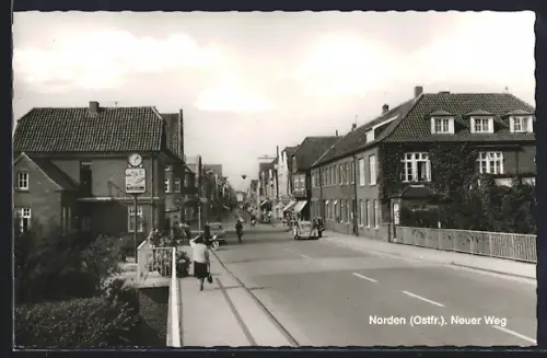 AK Norden / Ostfriesland, Neuer Weg, Strassenszene mit Wohnhäusern und Geschäften