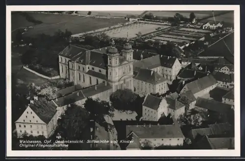 AK Waldsassen /Opf., Gesamtansicht, Stiftskirche und Kloster