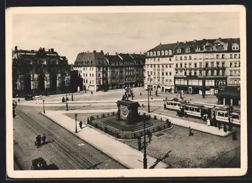 AK Dresden-Neustadt, Markt, Denkmal, Strassenbahn, Platzansicht vor 1945