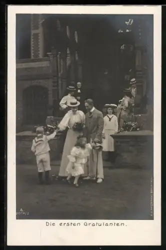 AK Die ersten Gratulanten, Kronprinzessin Cecilie und Friedrich Wilhelm mit Kindern