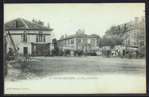 AK Pont-à-Mousson, La Place St-Antoine avec calèches et bâtiments historiques