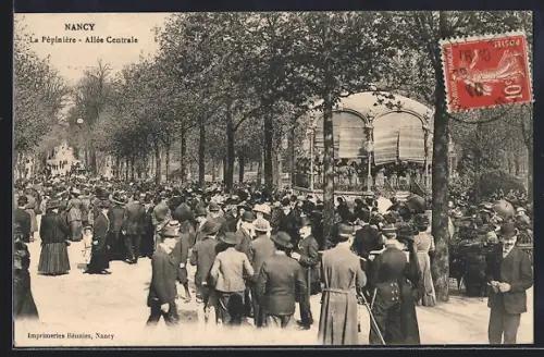 AK Nancy, La Pépinière, Allée Centrale, foule animée en promenade