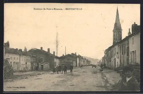 AK Montauville, Rue principale avec église et passants
