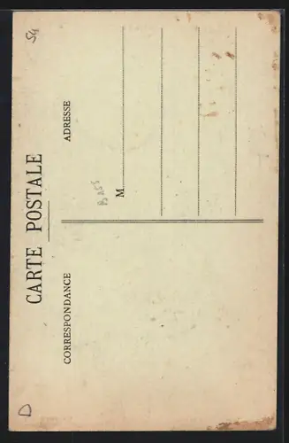 AK Maidières-le-Pont-à-Mousson, Scène de rue animée avec des passants et maisons anciennes