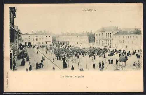 AK Lunéville, La Place Léopold