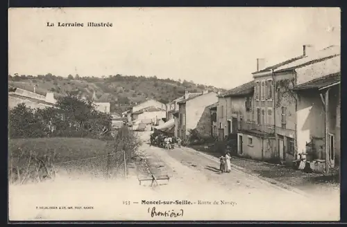 AK Moncel-sur-Seille, Route de Nancy avec vue sur les maisons et collines environnantes