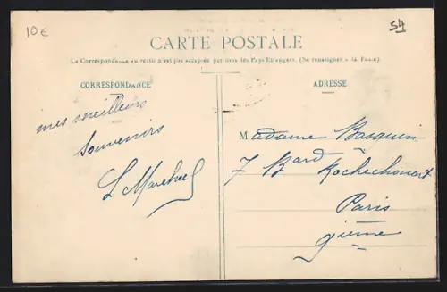 AK Lunéville, Rue de Villers animée avec passants et bâtiments historiques