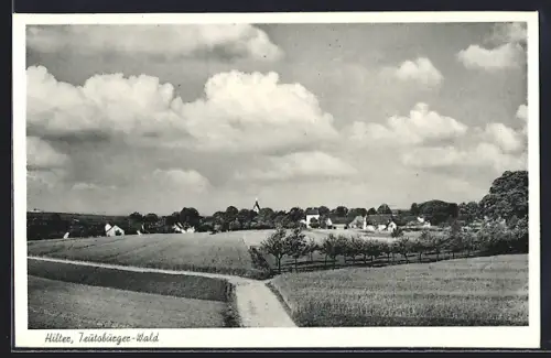 AK Hilter /Teutoburger Wald, Dorfansicht mit Kirche und Feldern