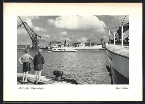 AK Kiel, Am Binnenhafen, Hafen, Schiffe, Werftanlage