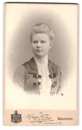 Fotografie Haeyn Wilus, Bielefeld, Porträt einer jungen Frau