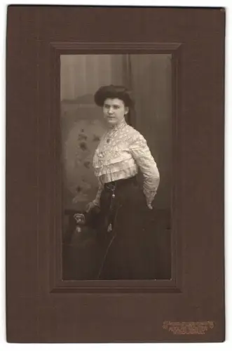 Fotografie Adolph Richter, Leipzig-Lindenau, Merseburger Str. 61, Ottilie Weindisch 1909