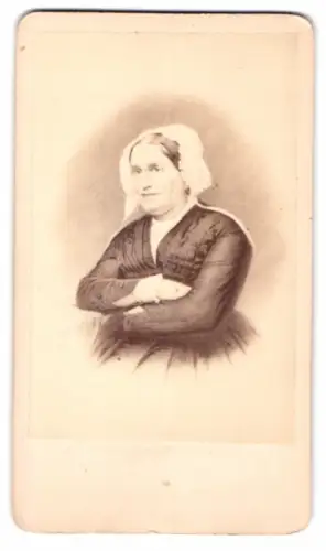 Fotografie Hanfstaengl, Dresden, Porträt einer älteren Dame