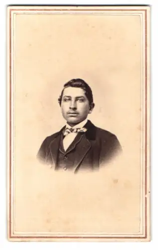 Fotografie N. Jenks, Boonville / N.Y., Porträt eines jungen Mannes