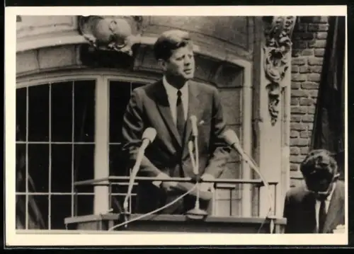 AK Präsident der USA John F. Kennedy während einer Rede