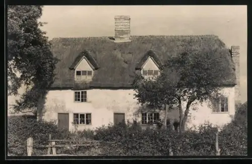 AK Ely, Old cottage