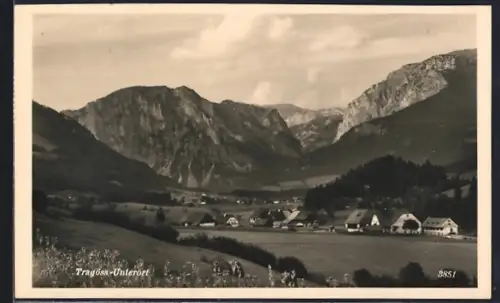 AK Tragöss-Unterort, Ortsansicht mit Bergpanorama