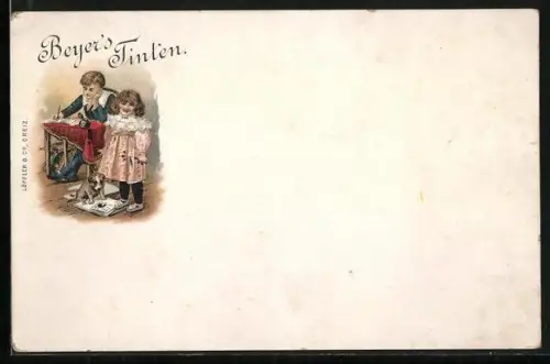 Lithographie Beyer`s Tinten, Junge mit Feder am Tisch schreibend, Mädchen kleinem Hund