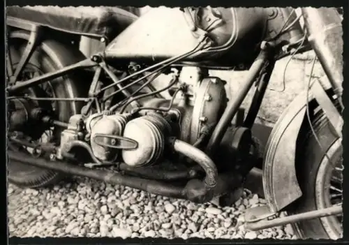 Foto-AK Detailaufnahme von BMW-Motorrad