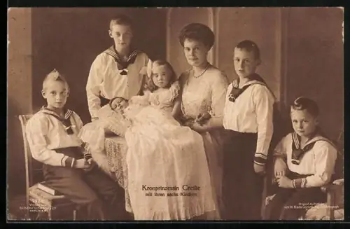 AK Kronprinzessin Cecilie mit ihren Kindern