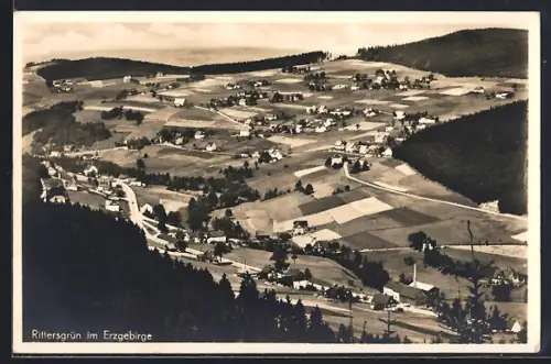 AK Rittersgrün im Erzgebirge, Ortsansicht mit Streusiedlung und Feldern