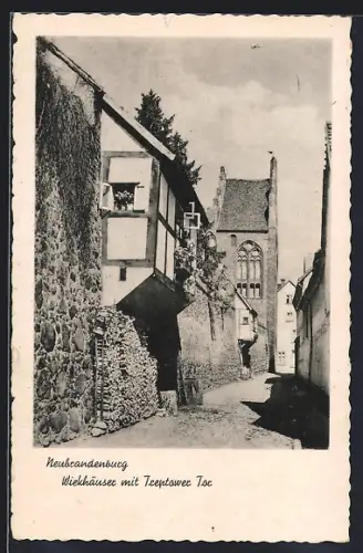 AK Neubrandenburg, Wiekhäuser mit Treptower Tor