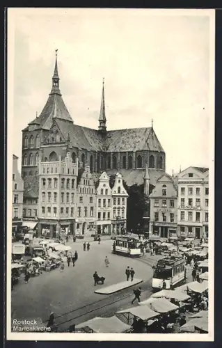 AK Rostock, Strassenbahn am Marktplatz